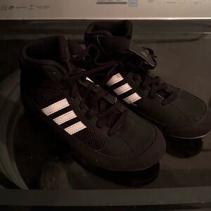Youth size 13 wrestling shoes